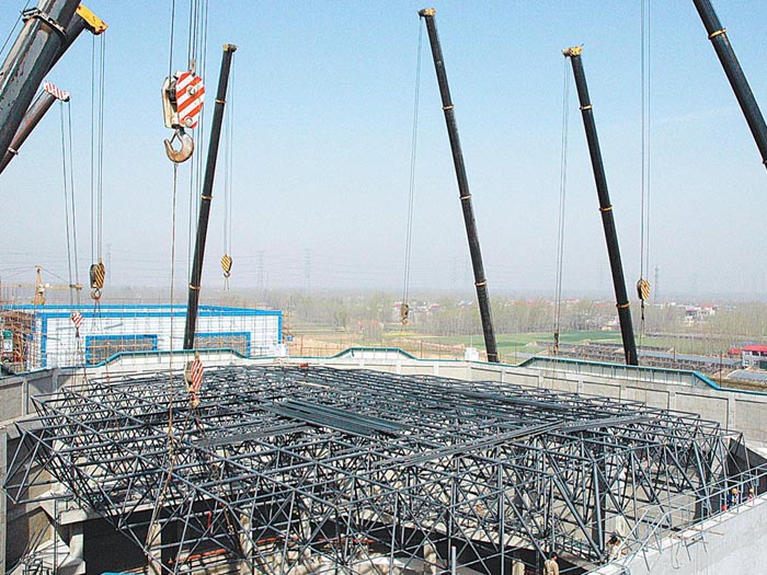 高平网架高空滑移法